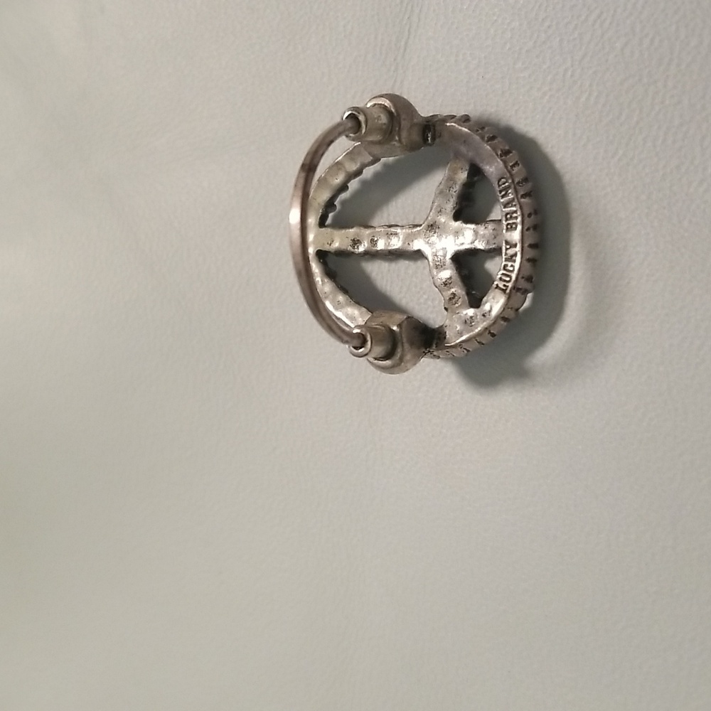 Women's Lucky Brand Ring; Silver with Rhinestones; Size 8 - Picture 5 of 8